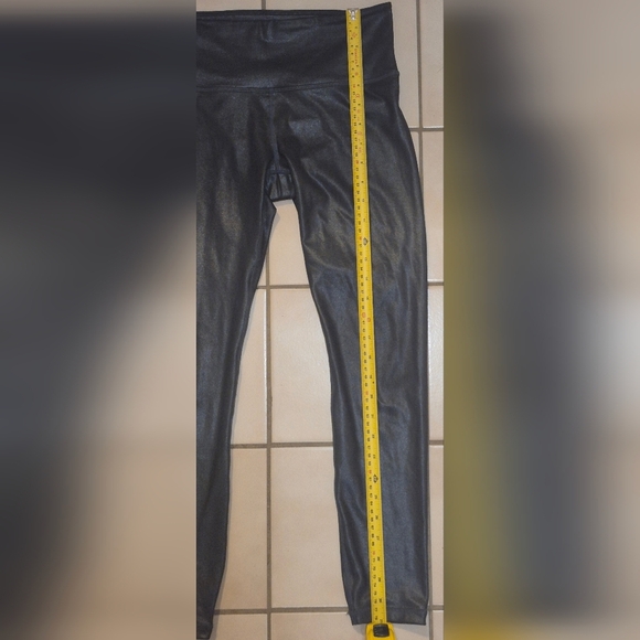 Athleta Elation Shimmer Tight – Black Foil, Size XSP - Picture 8 of 9